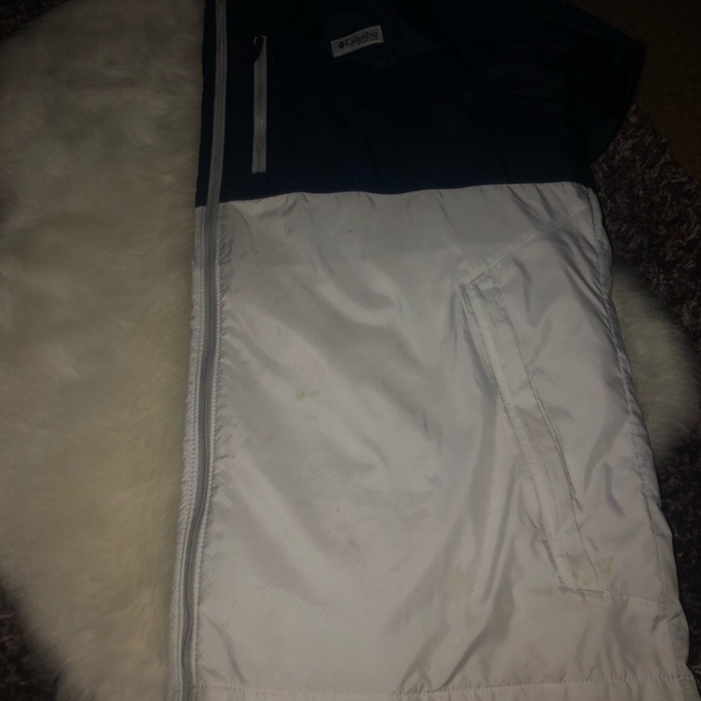 Windbreaker - Picture 2 of 5